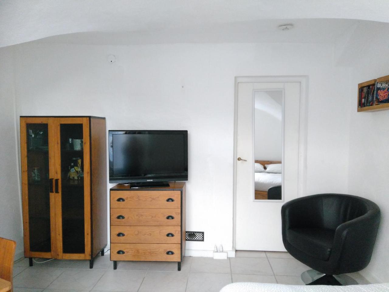 Studio - Fontaine Saint-Paul-Trois-Chateaux Bagian luar foto